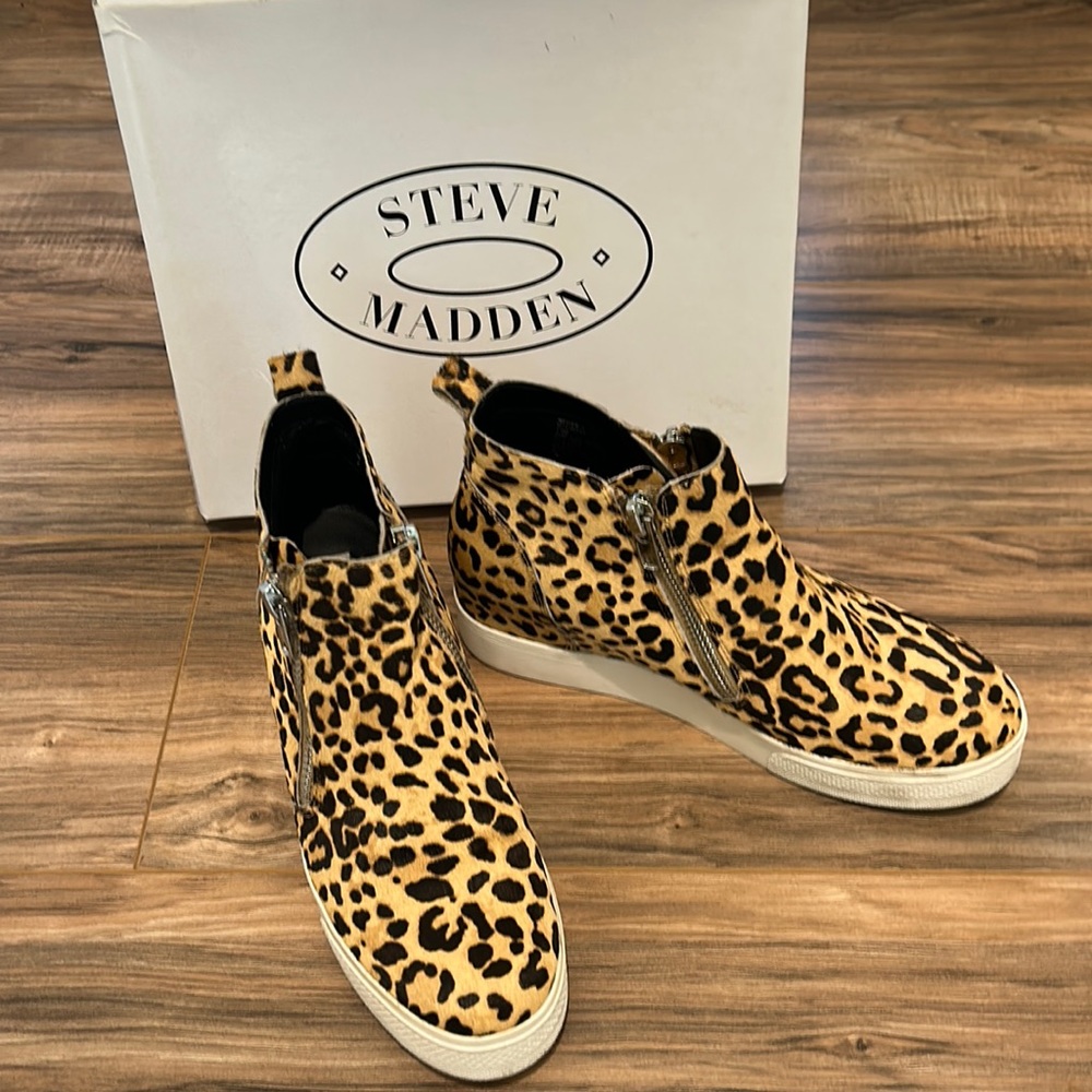 Steve Madden leopard print sneakers size 10
